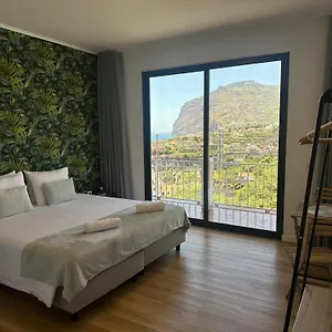 Oasis - Funchal (Madeira)